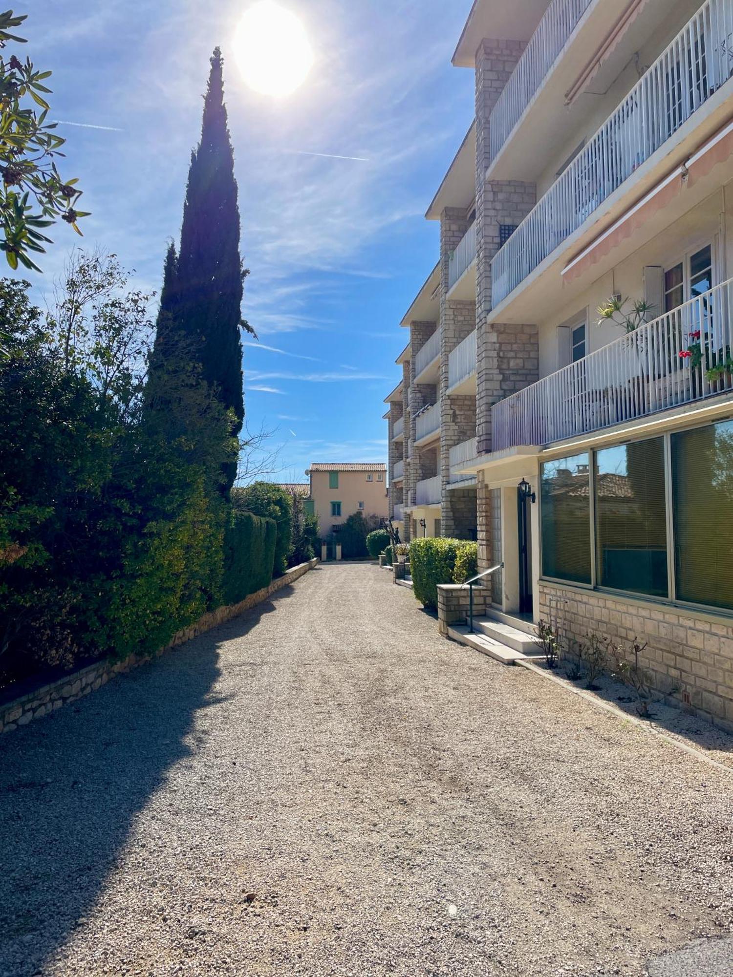 Au Coeur Et Au Calme De Bandol, Parking Et Climatisation Daire Dış mekan fotoğraf
